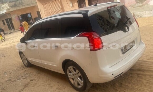 Acheter Occasion Voiture Peugeot 5008 Blanc à Dakar, Dakar Acheter Occasion Voiture Peugeot 5008 Blanc à Dakar, Dakar