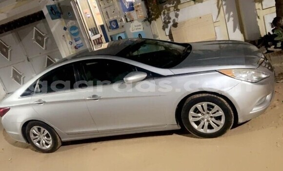 Dieundeu Occasion Hyundai Sonata Silver Auto in Dakar in Dakar Dieundeu Occasion Hyundai Sonata Silver Auto in Dakar in Dakar