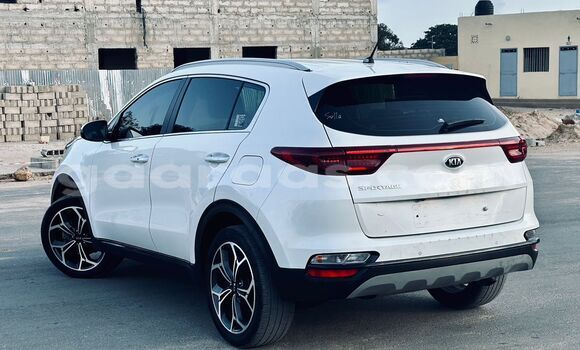 Acheter Import Voiture Kia Sportage Blanc à Dakar, Dakar Acheter Import Voiture Kia Sportage Blanc à Dakar, Dakar