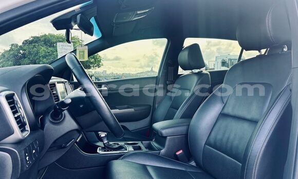 Acheter Import Voiture Kia Sportage Blanc à Dakar, Dakar Acheter Import Voiture Kia Sportage Blanc à Dakar, Dakar