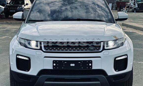 Dieundeu Imported Range Rover Evoque White Auto in Dakar in Dakar