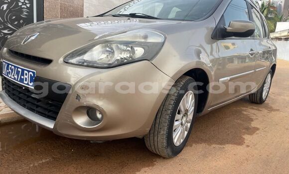 Acheter Occasion Voiture Renault Clio Beige à Dakar, Dakar Acheter Occasion Voiture Renault Clio Beige à Dakar, Dakar