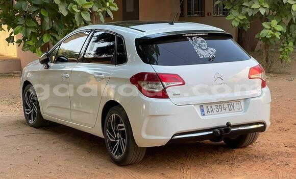 Dieundeu Occasion Citroen C4 White Auto in Dakar in Dakar Dieundeu Occasion Citroen C4 White Auto in Dakar in Dakar