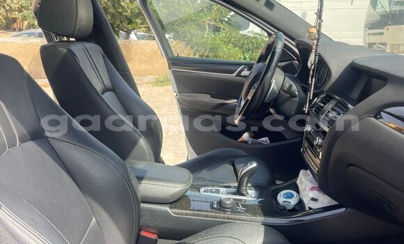 Acheter Occasion Voiture BMW X4 Blanc à Dakar, Dakar Acheter Occasion Voiture BMW X4 Blanc à Dakar, Dakar