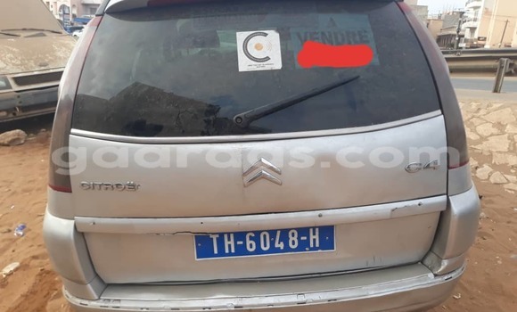 Acheter Occasion Voiture Citroen C4 Gris à Dakar, Dakar Acheter Occasion Voiture Citroen C4 Gris à Dakar, Dakar