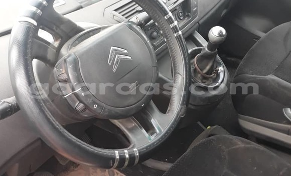 Acheter Occasion Voiture Citroen C4 Gris à Dakar, Dakar Acheter Occasion Voiture Citroen C4 Gris à Dakar, Dakar