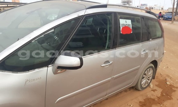 Acheter Occasion Voiture Citroen C4 Gris à Dakar, Dakar Acheter Occasion Voiture Citroen C4 Gris à Dakar, Dakar