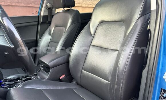 Buy Used Kia Sportage Silver Car in Dakar in Dakar Buy Used Kia Sportage Silver Car in Dakar in Dakar