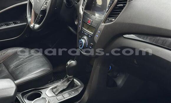 Dieundeu Occasion Hyundai Santa Fe Black Auto in Dakar in Dakar Dieundeu Occasion Hyundai Santa Fe Black Auto in Dakar in Dakar