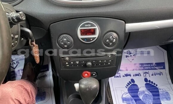 Buy Used Renault Clio Other Car in Dakar in Dakar Buy Used Renault Clio Other Car in Dakar in Dakar
