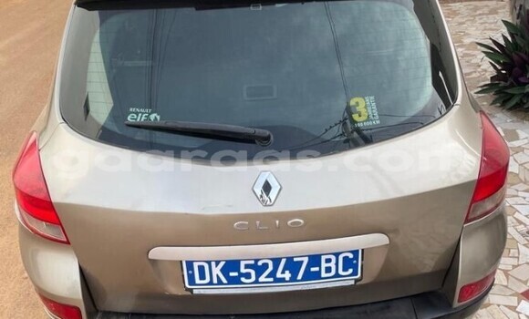 Buy Used Renault Clio Other Car in Dakar in Dakar Buy Used Renault Clio Other Car in Dakar in Dakar