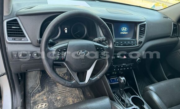 Dieundeu Occasion Hyundai Tucson Silver Auto in Dakar in Dakar Dieundeu Occasion Hyundai Tucson Silver Auto in Dakar in Dakar