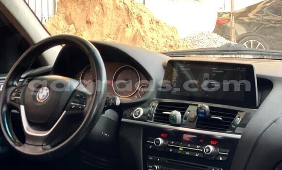 Acheter Occasion Voiture BMW X3 Rouge à Dakar, Dakar Acheter Occasion Voiture BMW X3 Rouge à Dakar, Dakar