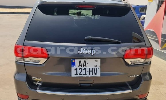 Buy Used Jeep Grand Cherokee Gris métallisé Car in Dakar in Dakar Buy Used Jeep Grand Cherokee Gris métallisé Car in Dakar in Dakar