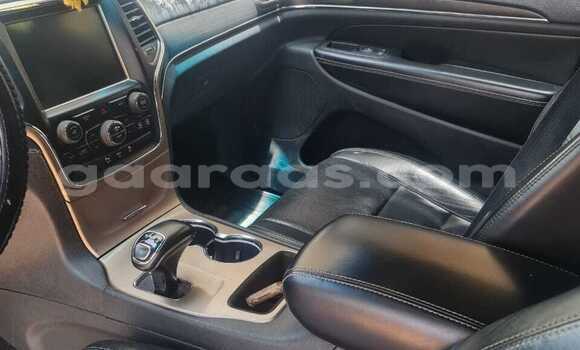 Buy Used Jeep Grand Cherokee Gris métallisé Car in Dakar in Dakar Buy Used Jeep Grand Cherokee Gris métallisé Car in Dakar in Dakar