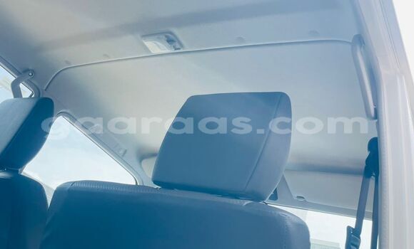 Buy New Toyota Land Cruiser White Car in Dakar in Dakar Buy New Toyota Land Cruiser White Car in Dakar in Dakar