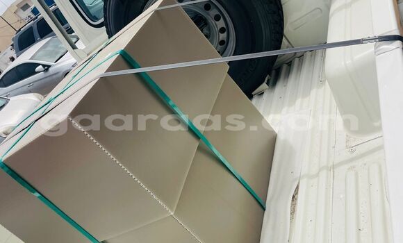 Buy New Toyota Land Cruiser White Car in Dakar in Dakar Buy New Toyota Land Cruiser White Car in Dakar in Dakar