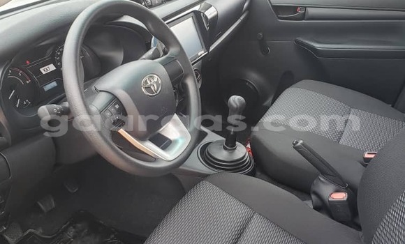 Buy New Toyota Hilux White Car in Dakar in Dakar Buy New Toyota Hilux White Car in Dakar in Dakar