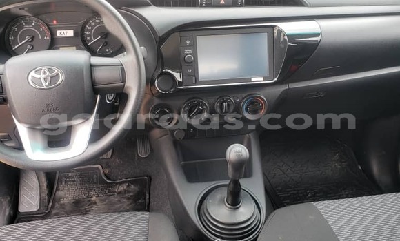 Buy New Toyota Hilux White Car in Dakar in Dakar Buy New Toyota Hilux White Car in Dakar in Dakar