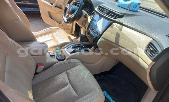 Buy Used Nissan X–Trail Brown Car in Dakar in Dakar Buy Used Nissan X–Trail Brown Car in Dakar in Dakar