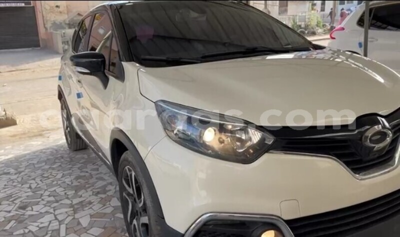 Big with watermark renault captur dakar dakar 25243