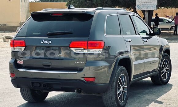 Acheter Import Voiture Jeep Grand Cherokee Gris à Dakar, Dakar Acheter Import Voiture Jeep Grand Cherokee Gris à Dakar, Dakar