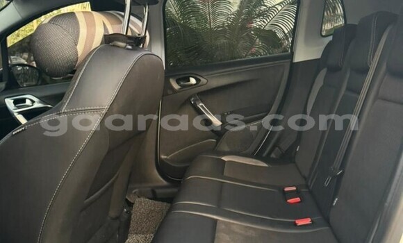 Acheter Occasion Voiture Peugeot 2008 Blanc à Dakar, Dakar Acheter Occasion Voiture Peugeot 2008 Blanc à Dakar, Dakar