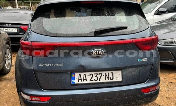 Dieundeu Occasion Kia Sportage Blue Auto in Dakar in Dakar Dieundeu Occasion Kia Sportage Blue Auto in Dakar in Dakar