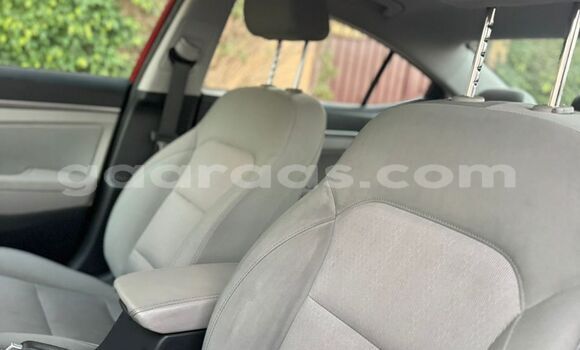 Acheter Import Voiture Hyundai Sonata Rouge à Dakar, Dakar Acheter Import Voiture Hyundai Sonata Rouge à Dakar, Dakar