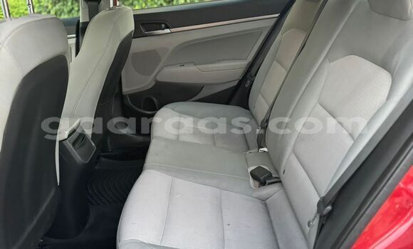 Acheter Import Voiture Hyundai Sonata Rouge à Dakar, Dakar Acheter Import Voiture Hyundai Sonata Rouge à Dakar, Dakar