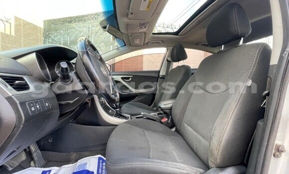 Acheter Occasion Voiture Hyundai Elantra Gris à Dakar, Dakar Acheter Occasion Voiture Hyundai Elantra Gris à Dakar, Dakar