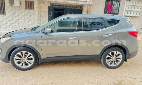Acheter Occasion Voiture Hyundai Santa Fe Gris à Dakar, Dakar Acheter Occasion Voiture Hyundai Santa Fe Gris à Dakar, Dakar