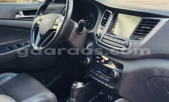 Acheter Import Voiture Hyundai Tucson Rouge à Dakar, Dakar Acheter Import Voiture Hyundai Tucson Rouge à Dakar, Dakar