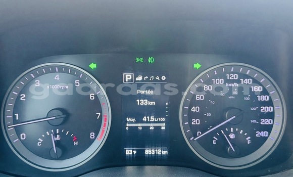 Acheter Import Voiture Hyundai Tucson Rouge à Dakar, Dakar Acheter Import Voiture Hyundai Tucson Rouge à Dakar, Dakar