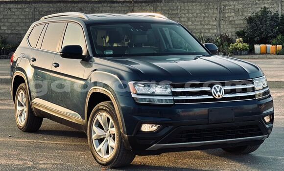 Buy Import Volkswagen Amarok Black Car in Dakar in Dakar Buy Import Volkswagen Amarok Black Car in Dakar in Dakar