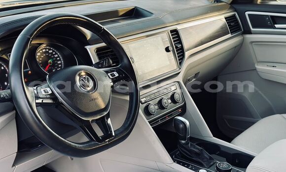 Buy Import Volkswagen Amarok Black Car in Dakar in Dakar Buy Import Volkswagen Amarok Black Car in Dakar in Dakar