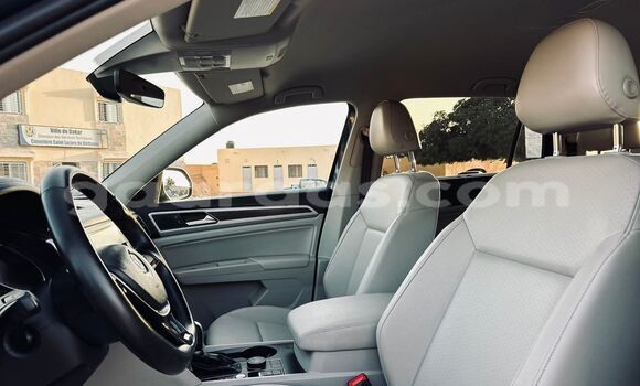 Buy Import Volkswagen Amarok Black Car in Dakar in Dakar Buy Import Volkswagen Amarok Black Car in Dakar in Dakar