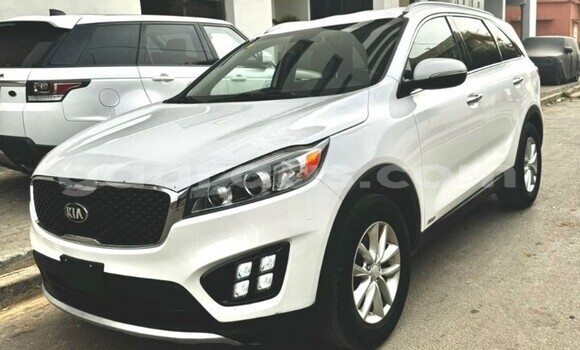 Buy Used Kia Sorento White Car in Dakar in Dakar Buy Used Kia Sorento White Car in Dakar in Dakar