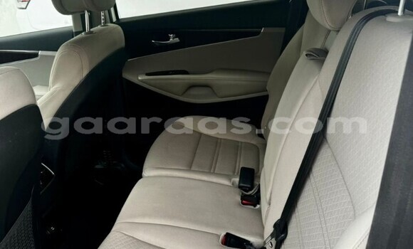 Buy Used Kia Sorento White Car in Dakar in Dakar Buy Used Kia Sorento White Car in Dakar in Dakar