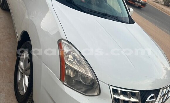 Buy Used Nissan Rogue White Car in Dakar in Dakar Buy Used Nissan Rogue White Car in Dakar in Dakar