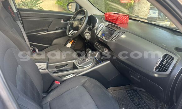 Acheter Occasion Voiture Kia Sportage Gris à Dakar, Dakar Acheter Occasion Voiture Kia Sportage Gris à Dakar, Dakar