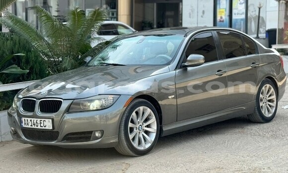 Dieundeu Occasion BMW 3–Series Silver Auto in Dakar in Dakar Dieundeu Occasion BMW 3–Series Silver Auto in Dakar in Dakar