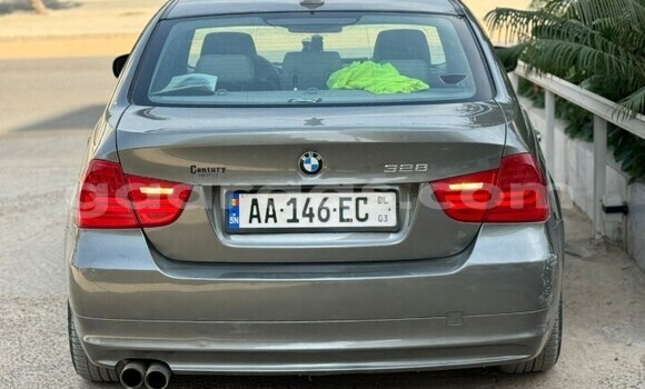 Dieundeu Occasion BMW 3–Series Silver Auto in Dakar in Dakar Dieundeu Occasion BMW 3–Series Silver Auto in Dakar in Dakar