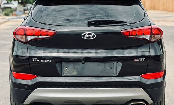 Buy Import Hyundai Tucson Silver Car in Dakar in Dakar Buy Import Hyundai Tucson Silver Car in Dakar in Dakar