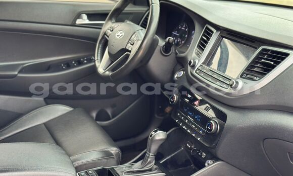 Buy Import Hyundai Tucson Silver Car in Dakar in Dakar Buy Import Hyundai Tucson Silver Car in Dakar in Dakar