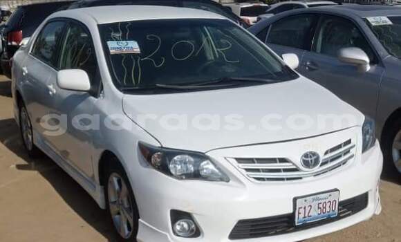 Acheter Occasion Voiture Toyota Corolla Blanc à Bambey, Diourbel