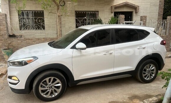 Buy Used Hyundai Tucson White Car in Dakar in Dakar Buy Used Hyundai Tucson White Car in Dakar in Dakar