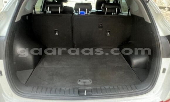 Buy Used Hyundai Tucson White Car in Dakar in Dakar Buy Used Hyundai Tucson White Car in Dakar in Dakar