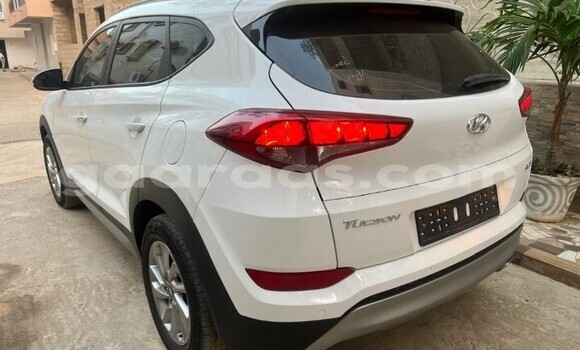 Buy Used Hyundai Tucson White Car in Dakar in Dakar Buy Used Hyundai Tucson White Car in Dakar in Dakar