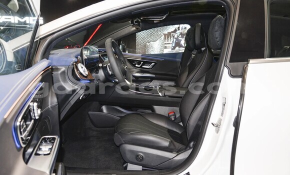 Dieundeu Imported Mercedes‒Benz E-klasse Silver Auto in Dakar in Dakar Dieundeu Imported Mercedes‒Benz E-klasse Silver Auto in Dakar in Dakar